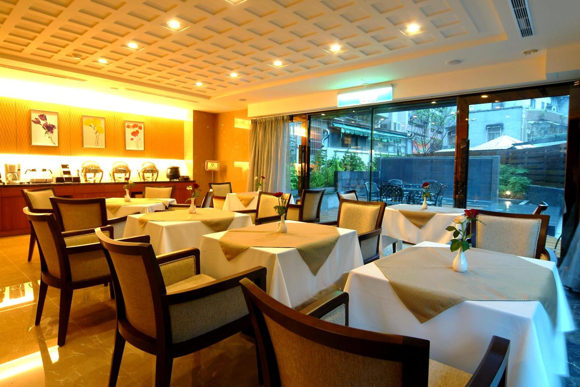 Jingan Classic Inn Джунхъ Екстериор снимка