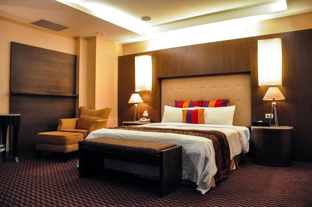 Jingan Classic Inn Джунхъ Екстериор снимка