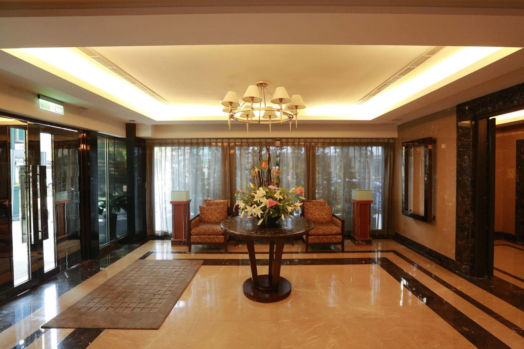 Jingan Classic Inn Джунхъ Екстериор снимка